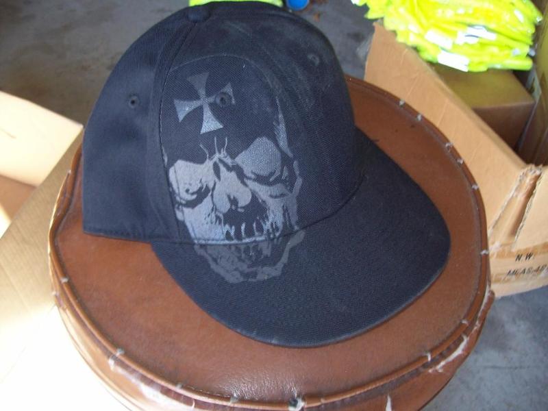 lot 77 image: Mens Hat -New...