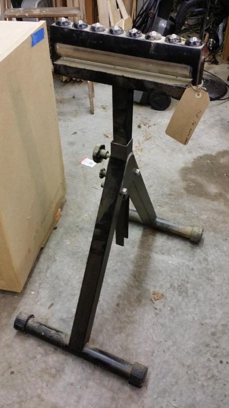 lot 28 image: Roller Stand