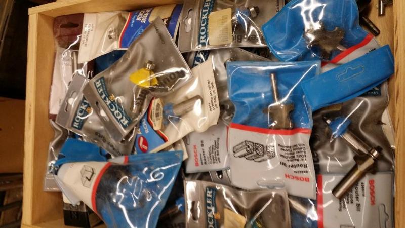 lot 60 image: Router Bits