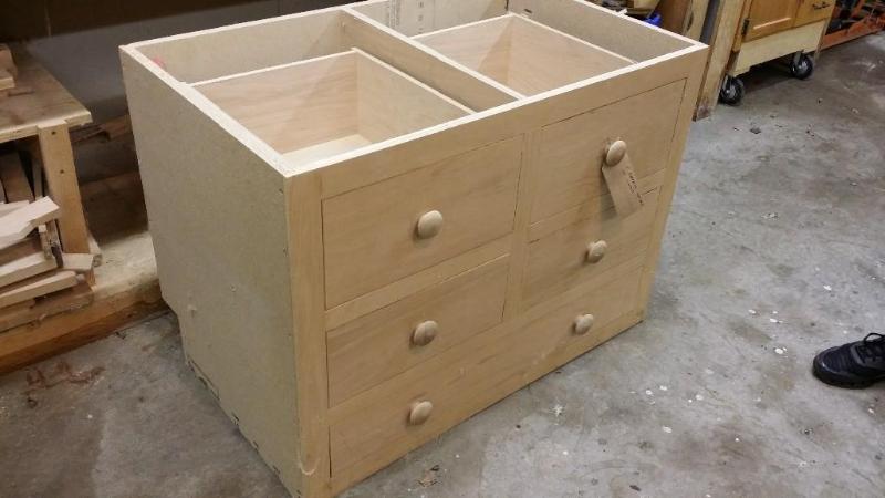 lot 8 image: Wood Cabinet