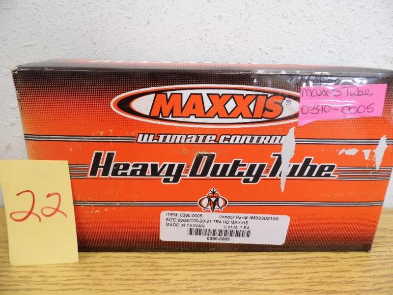 lot 22 image: Maxxis Ultimate Control Heavy Duty ...