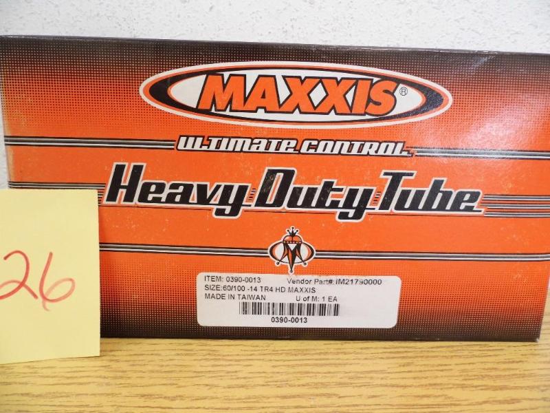 lot 26 image: Maxxis Ultimate Control Heavy Duty ...