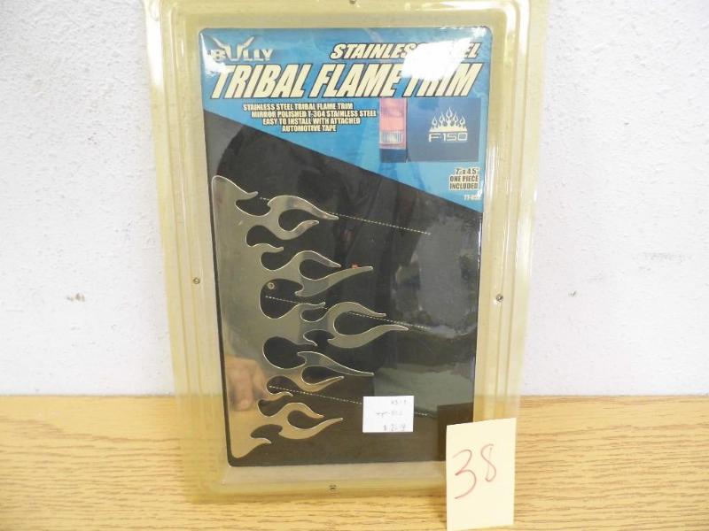lot 38 image: Bully Stainless Steel Vehicle Trim ...