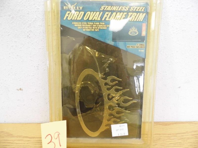 lot 39 image: Bully Stainless Steel Vehicle Trim ...