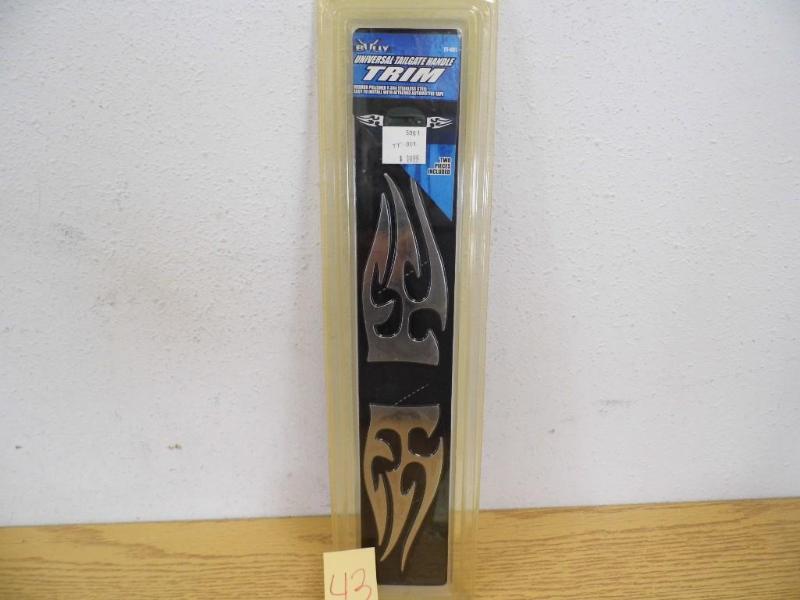 lot 43 image: Bully Stainless Steel Vehicle Trim ...