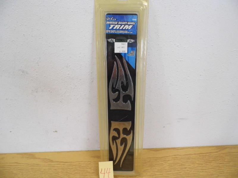 lot 44 image: Bully Stainless Steel Vehicle Trim ...