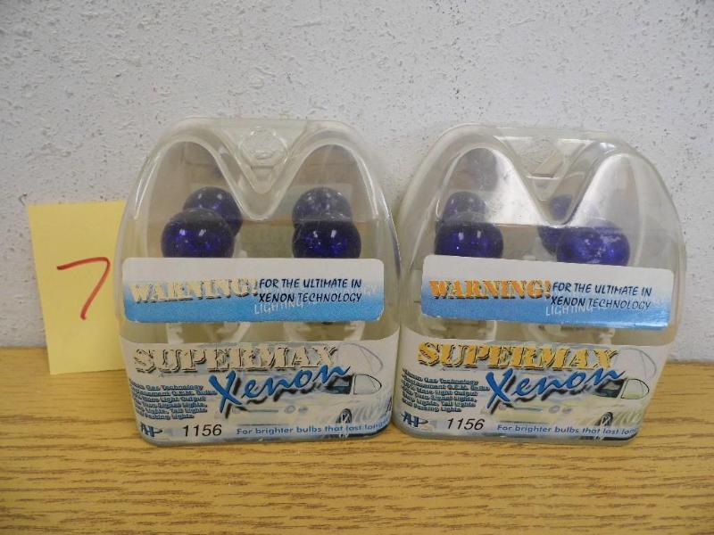 lot 7 image: 2 Packs SuperMax Xenon - 1156 - 50....
