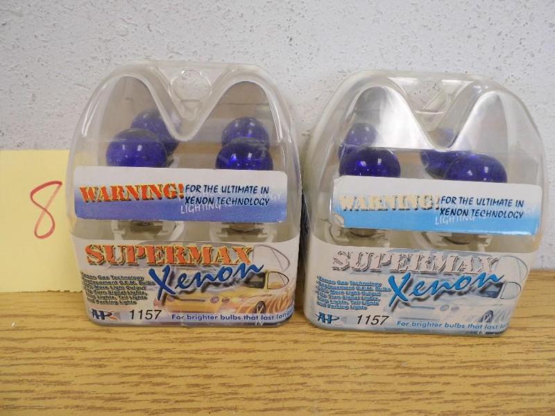 lot 8 image: 2 Packs - SuperMax Xenon - 1156 - 5...