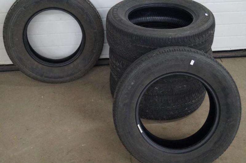 Lot of 5 tires 4 Firestone Pr...