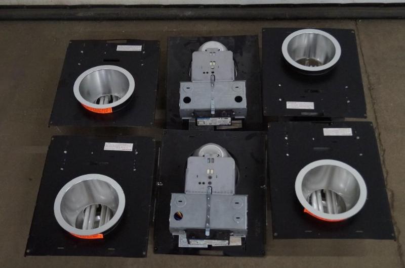 Lot of 6 lights...