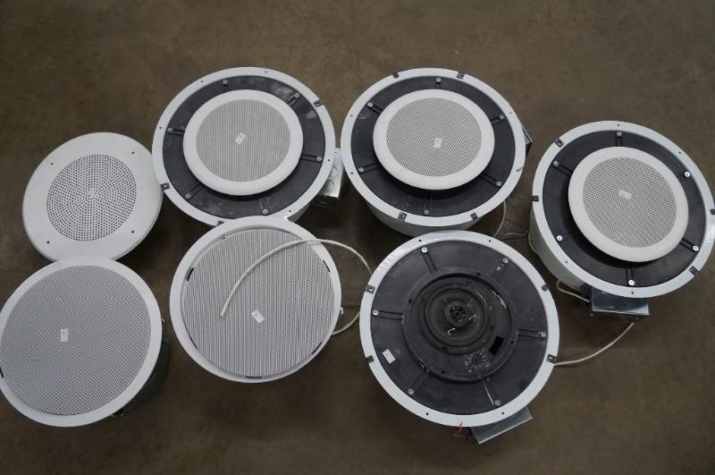 Lot of 7 speakers untested...