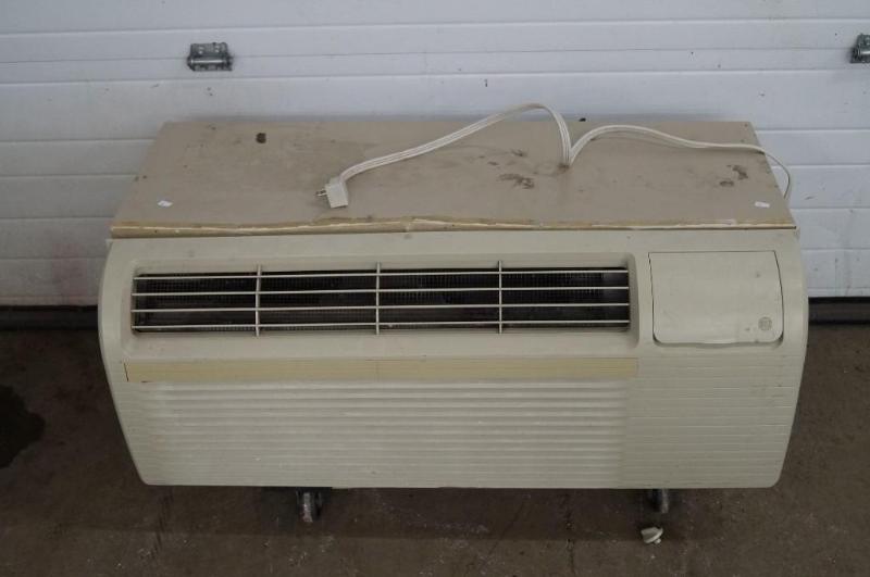 GE air conditioner and heater&nbsp...