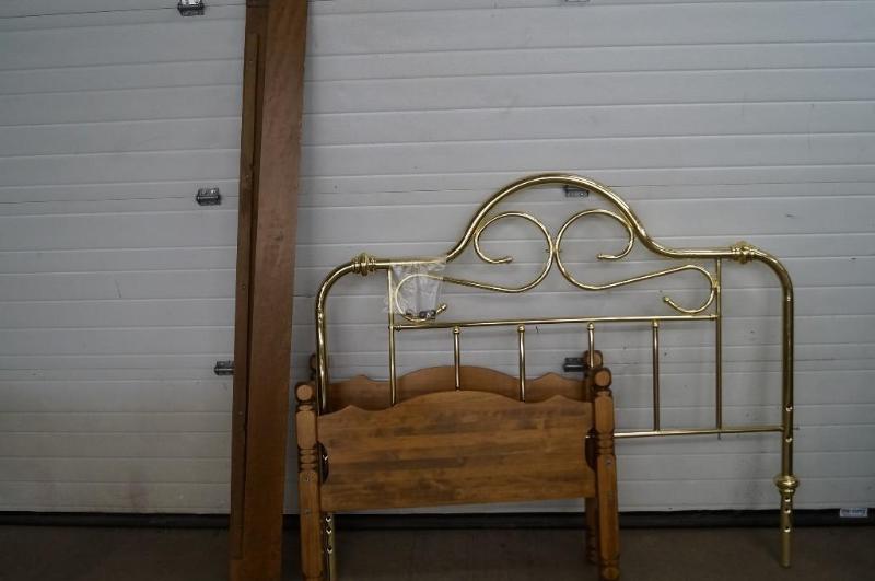 Bedframe&nbsp...