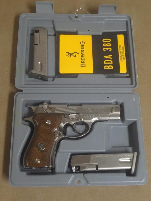 lot 3 image: RESERVE MET Browning BDA380 Auto P...