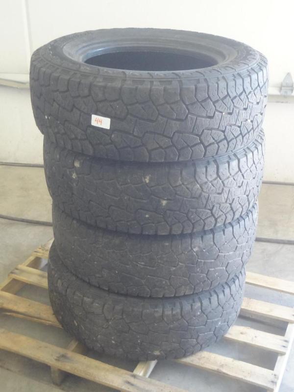 lot 44 image: (4) Hankook DynaPro ATM LT2756518...