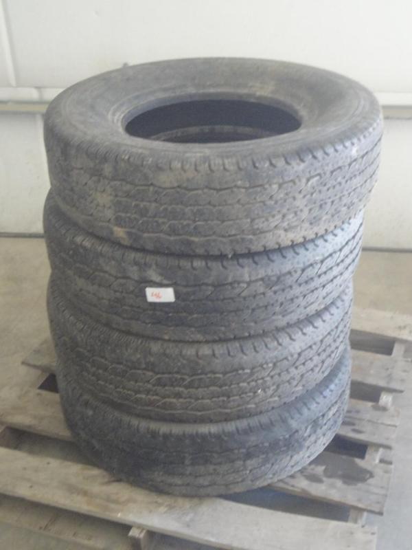 lot 46 image: (4) Firestone Radial R4S LT245751...