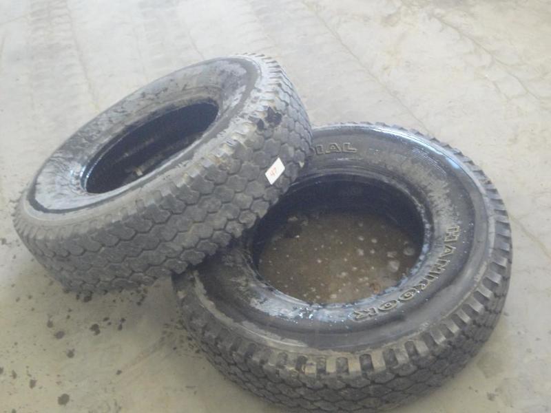 lot 47 image: (2) Hankook Dynamic Radial LT23585...