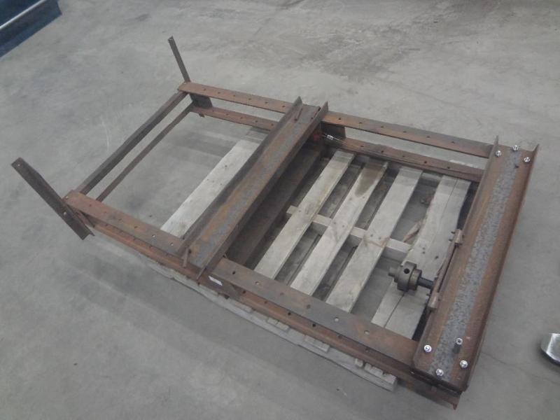 lot 6 image: 6ft Heavy Duty Industrial Press...