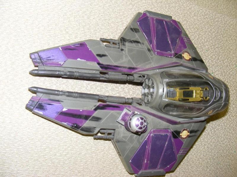 lot 37 image: Jedi&nbspStarfighter Dist. b...