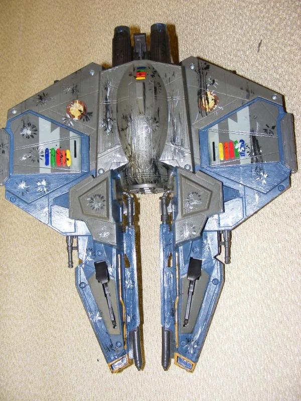 lot 49 image: Jedi&nbspStarfighter looks ...