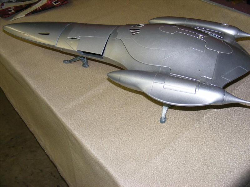 lot 60 image: Naboo Royal Starship 1999 LFL...