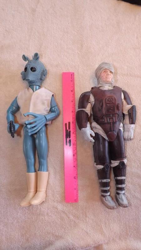 lot 76 image: Two Star Wars Figures...