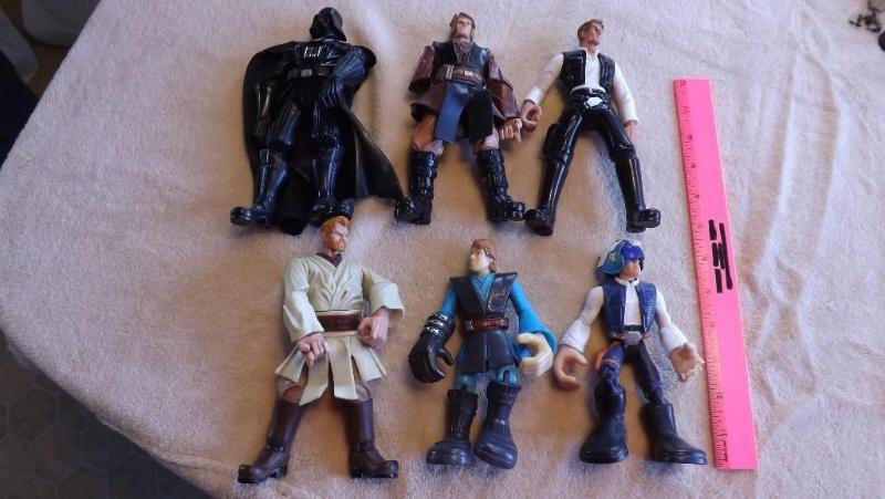 lot 77 image: Lot of Star Wars Figures...