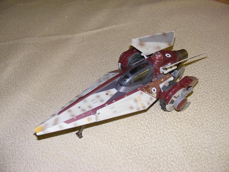 lot 8 image: Star Wars SpaceLand Vehicle ...