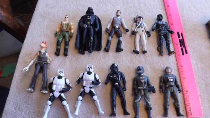lot 81 image: Lot of Star Wars Figures...