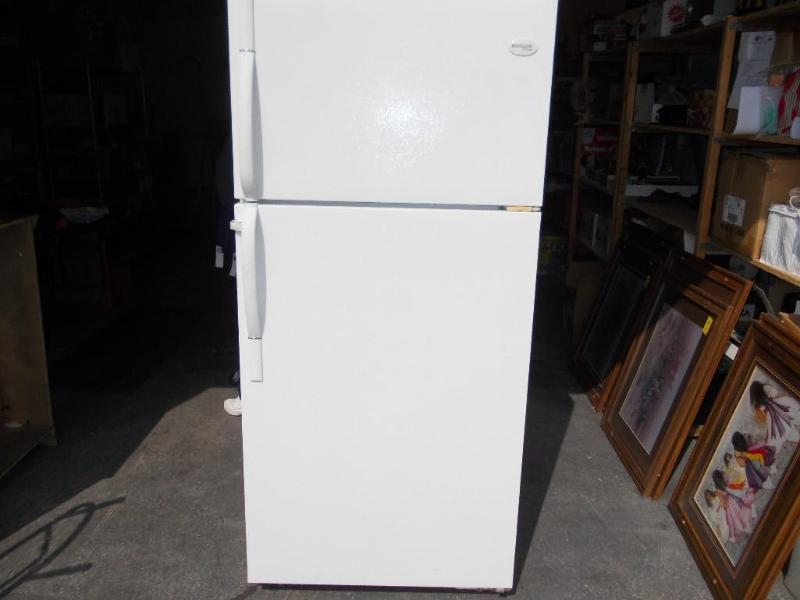 lot 1 image: Refrigerator Frigidaire Series Mfg ...