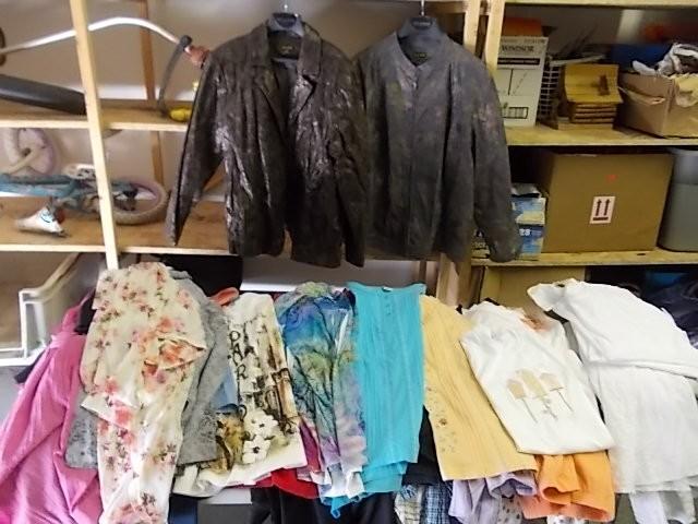 lot 29 image: Large Lot Of Plus Size Womens Clot...