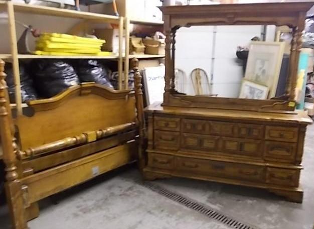 lot 35 image: Triple Dresser & Mirror 66"...