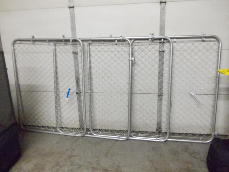 lot 7 image: 4-Sections Of Framed Chain Link Fen...