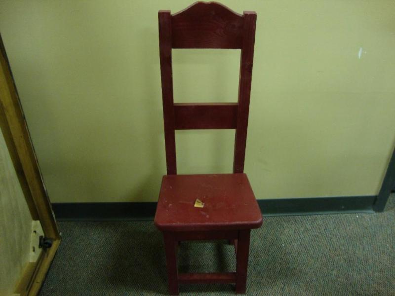 lot 103 image: Mini chair - makes a great plant st...