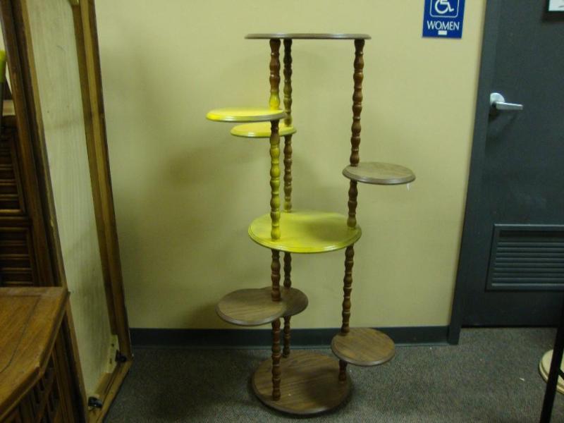 lot 109 image: Vintage Floor multi-tier plant stan...