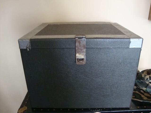 lot 11 image: Wood storage trunk with metal latch...