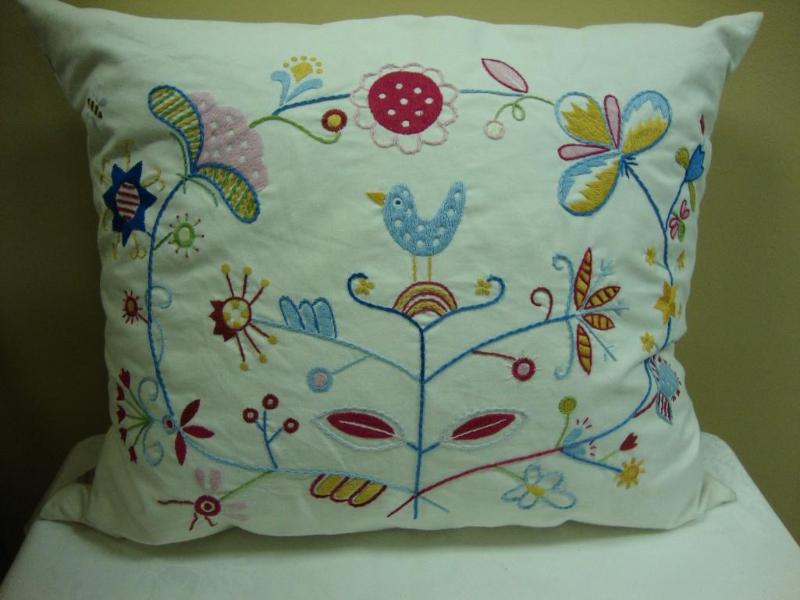 lot 35 image: Crewel work down filled accent pill...
