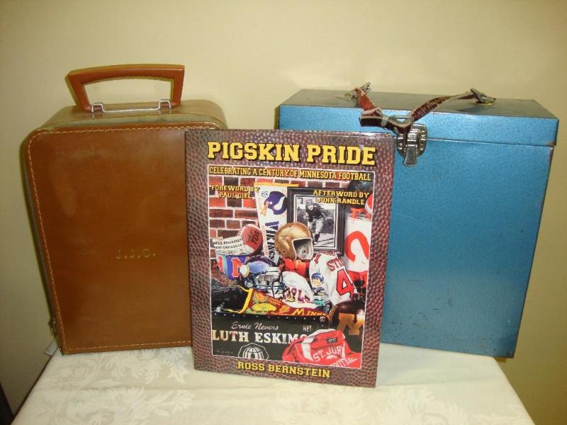 lot 39 image: Lot of 3 pcs. MN Pigskin Pride coff...