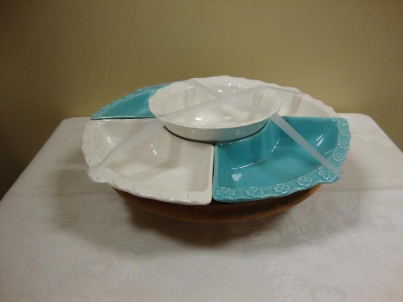 lot 43 image: Retro modern appetizer serving tray...