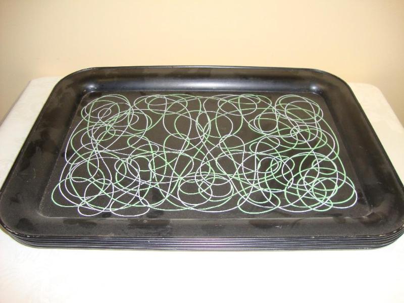 lot 44 image: Lot of 6 vintage metal serving tray...