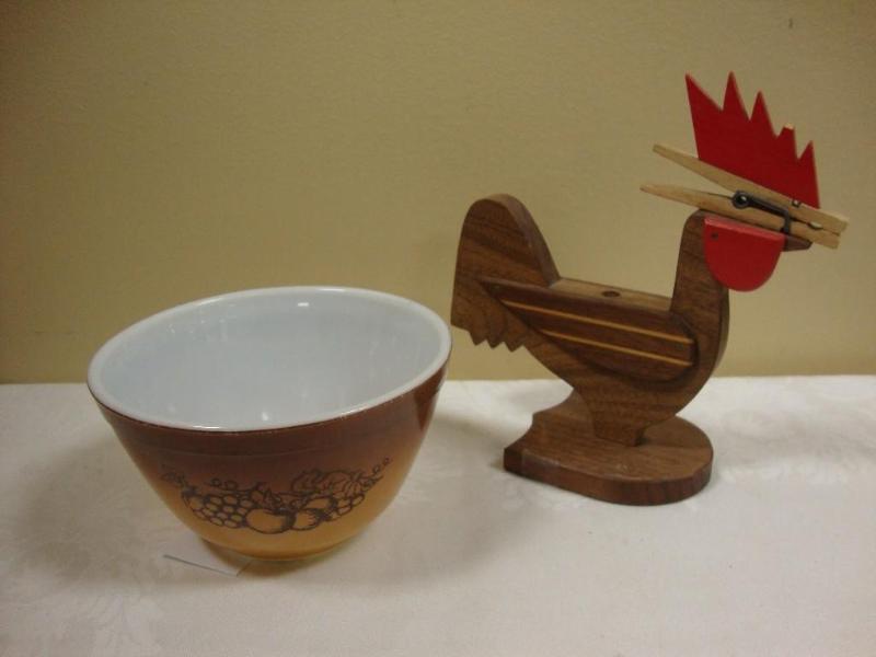 lot 48 image: Small Pyrex bowl and wooden recipe ...