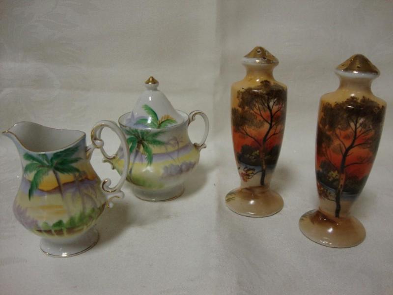lot 62 image: Lot of 2 sets - hand painted sugar ...