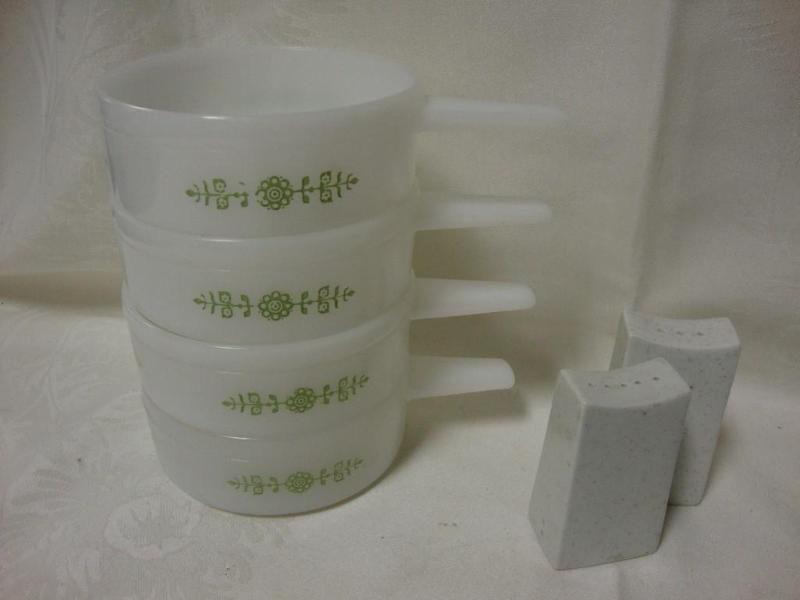 lot 81 image: 4 mid-century soup bowls & one ...