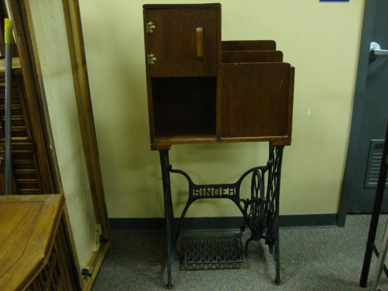 lot 99 image: Singer Sewing Machine base married ...
