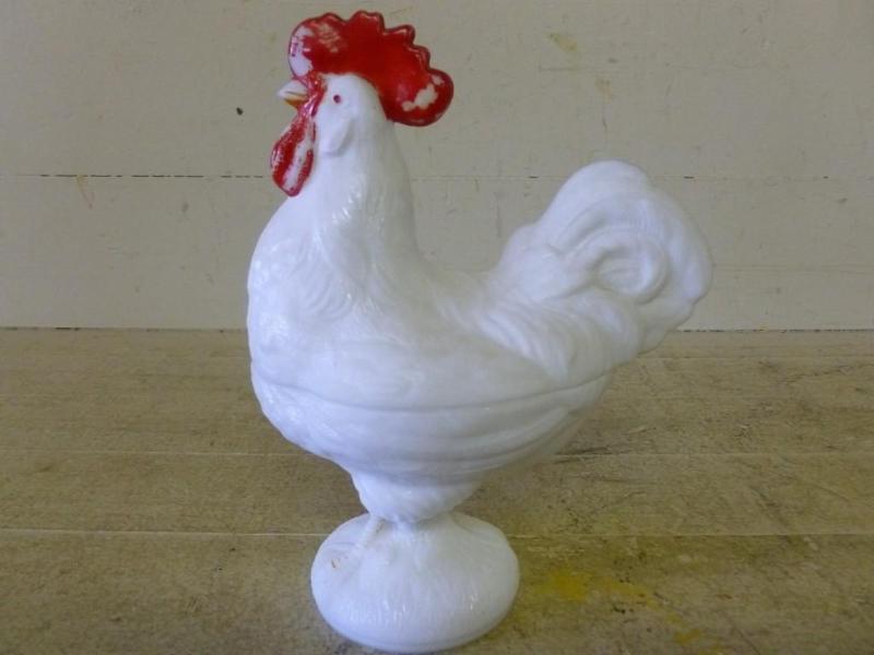 lot 88 image: Vintage milk glass rooster chicken ...