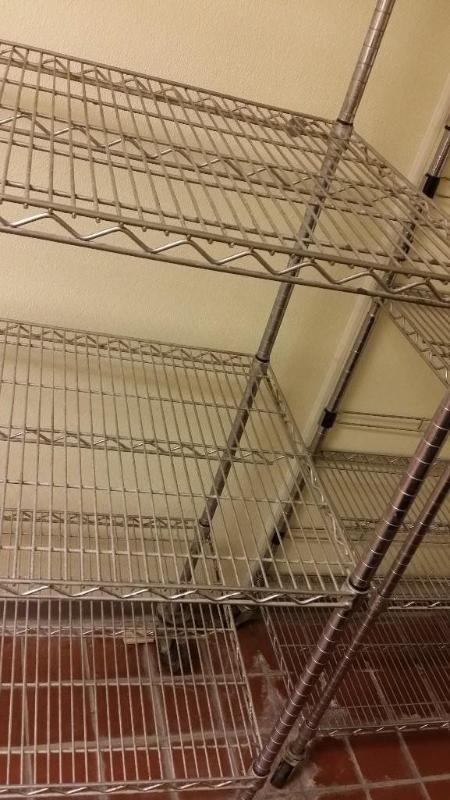 6 Shelf Wire Storage Rack on caster...