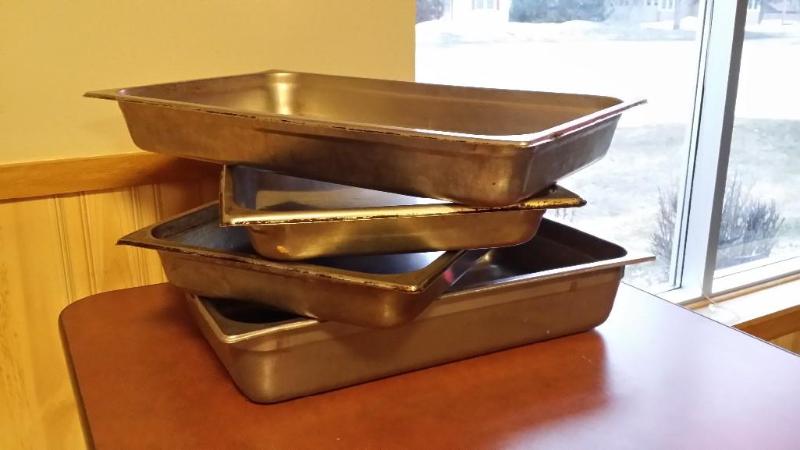 4 Stainless Steel Banquet pans 3 ar...