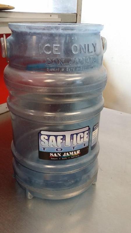 5 Gallon Ice Bucket