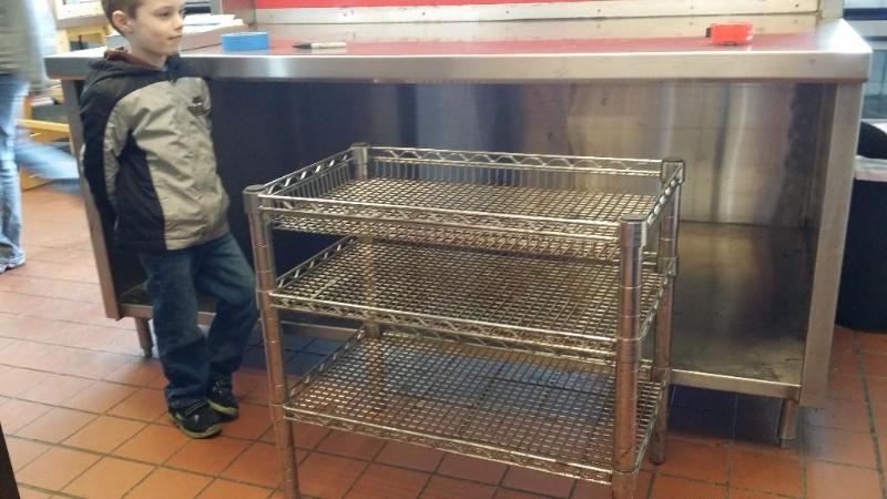 Wire storage rack