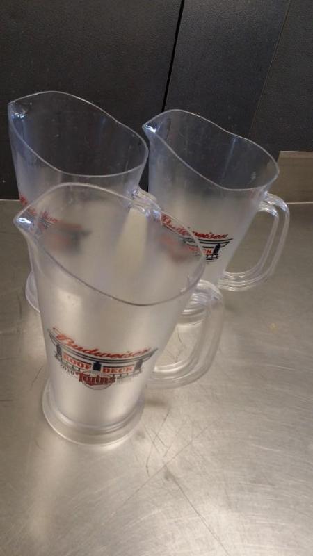 3 Twins Beer Pitchers